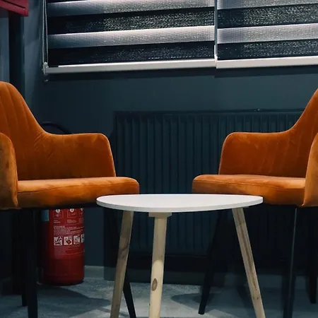 モーテル Ib Oil Doo Restoran S Prenocistem ツァジン