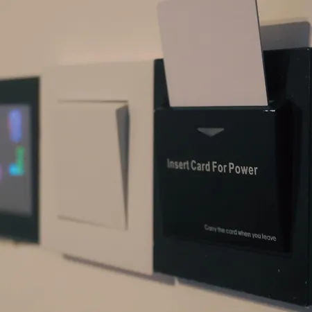 モーテル Ib Oil Doo Restoran S Prenocistem ツァジン