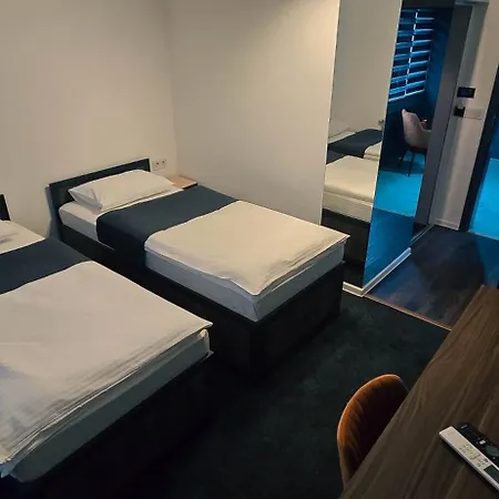 Ib Oil Doo Restoran S Prenocistem * ツァジン